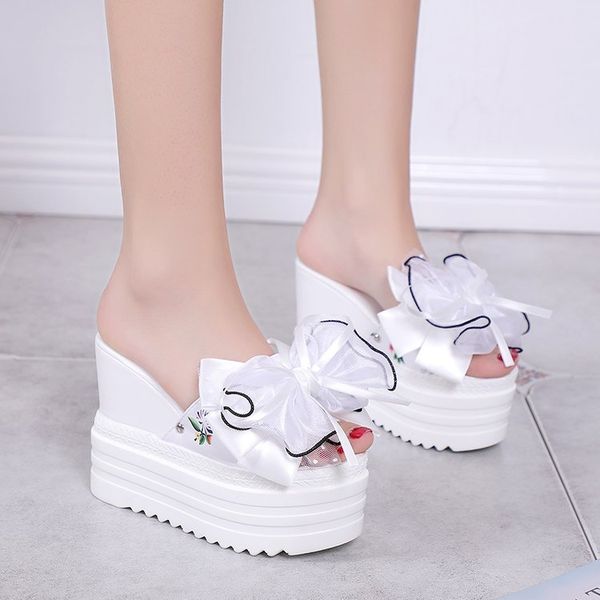 2020 summer women sweet bow high heels sandals women's thick bottomed platform slippers 11cm daily slanted heel outdoor slides, Black
2020 summer women sweet bow high heels sandals women's thick bottomed platform slippers 11cm daily slanted heel outdoor slides, Black