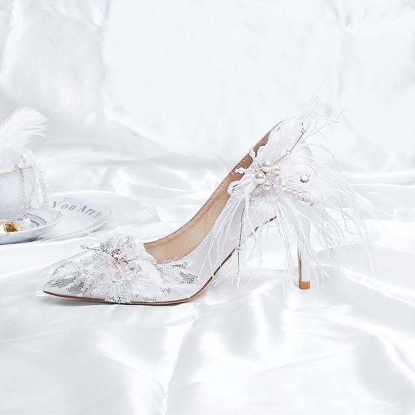 2019 summer new pointed stiletto french girl single shoes sequin feather bridal shoes silk shallow mouth high heels, Black
2019 summer new pointed stiletto french girl single shoes sequin feather bridal shoes silk shallow mouth high heels, Black