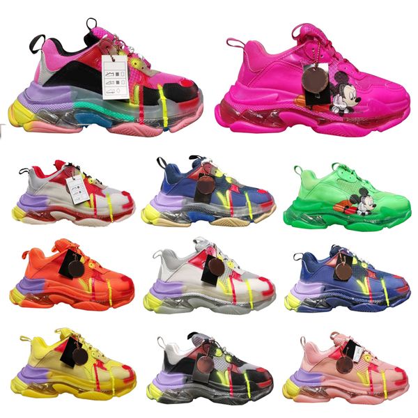 2020 new fashion luxury designer women shoes triple s sneakers sports fashion women running casual shoes size 35-45 type6, Black
2020 new fashion luxury designer women shoes triple s sneakers sports fashion women running casual shoes size 35-45 type6, Black