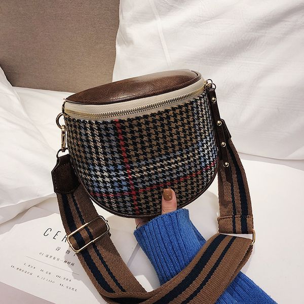 winter small bag woman woolen bucket package broadband joker single shoulder satchel
winter small bag woman woolen bucket package broadband joker single shoulder satchel