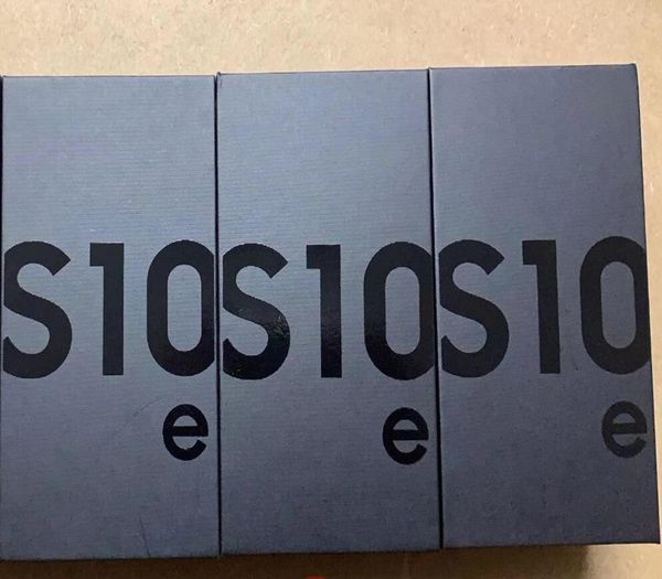 Caixas e pacotes de celular pan1978
Caixas e pacotes de celular pan1978