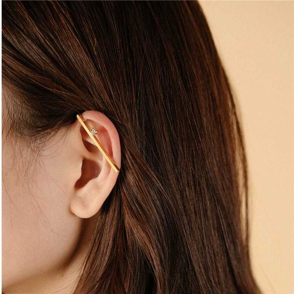 huanzhi 2019 new geometric font zircon no piercings required personality ear bone clip ear hook jewelry for women party gift, Silver
huanzhi 2019 new geometric font zircon no piercings required personality ear bone clip ear hook jewelry for women party gift, Silver