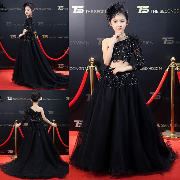 beautiful beads tulle girls black pageant dresses princess sheer long sleeve one shoulder two pieces long toddler formal party gowns, White;red
beautiful beads tulle girls black pageant dresses princess sheer long sleeve one shoulder two pieces long toddler formal party gowns, White;red
