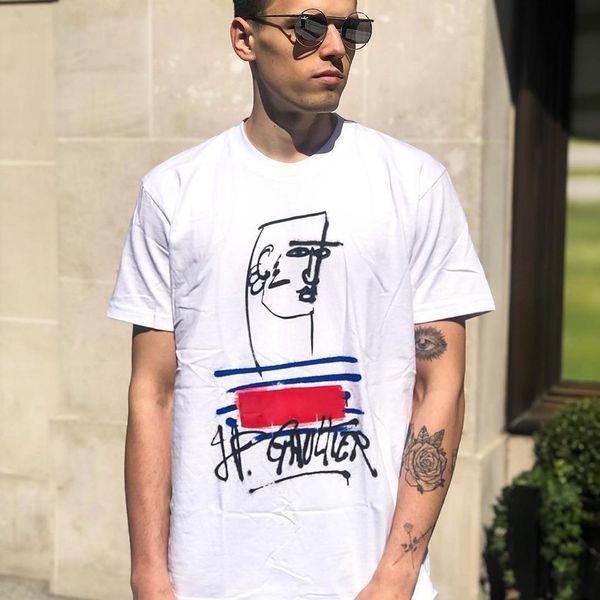 19SS Box Logo X Jean Tee Graffiti Couple Hip Hop Fashion Street Skateboard Casual Short Sleeves Tee Summer Designer T shirts HFLSTX390
19SS Box Logo X Jean Tee Graffiti Couple Hip Hop Fashion Street Skateboard Casual Short Sleeves Tee Summer Designer T shirts HFLSTX390