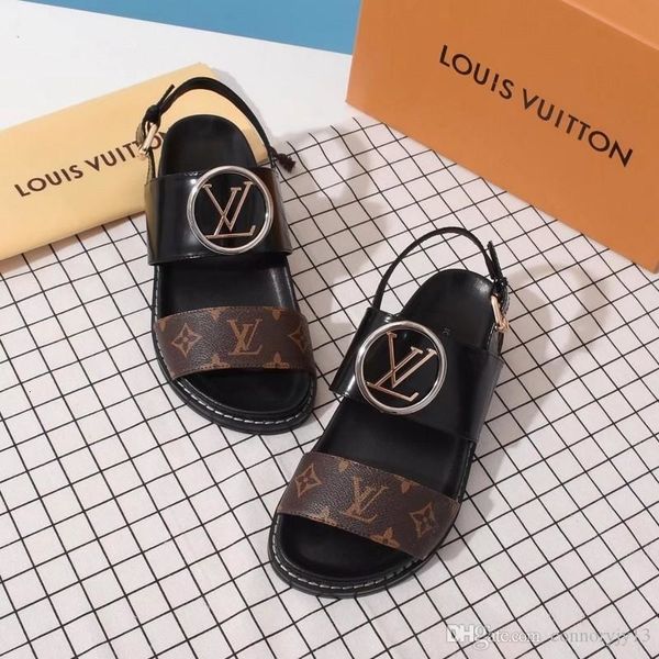 newst branded women print leather sandal design lady rubber outsole high chunky patent leather sandal size 35-42
newst branded women print leather sandal design lady rubber outsole high chunky patent leather sandal size 35-42