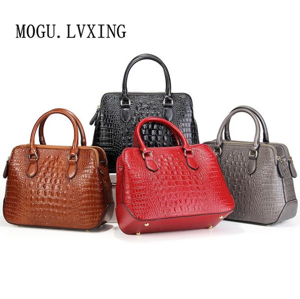 mogu.lvxing leather handbags leather shoulder bag crocodile oil wax shoulder bag messenger
mogu.lvxing leather handbags leather shoulder bag crocodile oil wax shoulder bag messenger