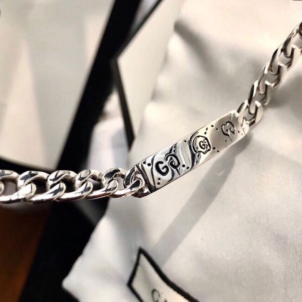 with box luxurious skull silver chain bracelet club hip hop jewelry women and men stars bracelets gu̴cci gift 2020, Black
with box luxurious skull silver chain bracelet club hip hop jewelry women and men stars bracelets gu̴cci gift 2020, Black