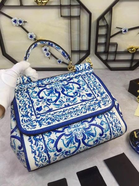 l0582 classic 100% real leather famous women handbag fashion purses female runway
l0582 classic 100% real leather famous women handbag fashion purses female runway