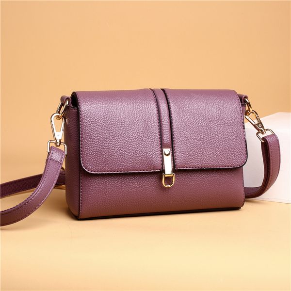 small bag women's 2020 new style women's bag simple shoulder retro fashion diagonal small square
small bag women's 2020 new style women's bag simple shoulder retro fashion diagonal small square
