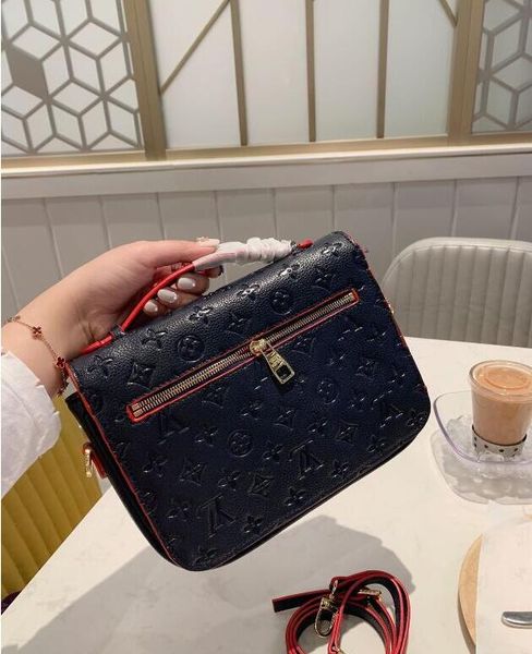 2020 new classic fashion lady mailman bag hand bill of lading shoulder bag fashion sweet style
2020 new classic fashion lady mailman bag hand bill of lading shoulder bag fashion sweet style