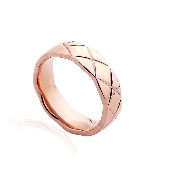 2020 selling fashion engagement rings for women wedding ring 316l titanium steel love rings lovers band rings, Slivery;golden
2020 selling fashion engagement rings for women wedding ring 316l titanium steel love rings lovers band rings, Slivery;golden