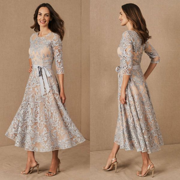 elegant mother of the bride dresses jewel neck a line lace appliques wedding guest dress 3/4 long sleeves formal mother gowns, Black;red
elegant mother of the bride dresses jewel neck a line lace appliques wedding guest dress 3/4 long sleeves formal mother gowns, Black;red