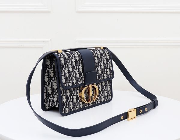 launched newly new chain handsome vintage bags messenger bag tote brand fashionable, White
launched newly new chain handsome vintage bags messenger bag tote brand fashionable, White