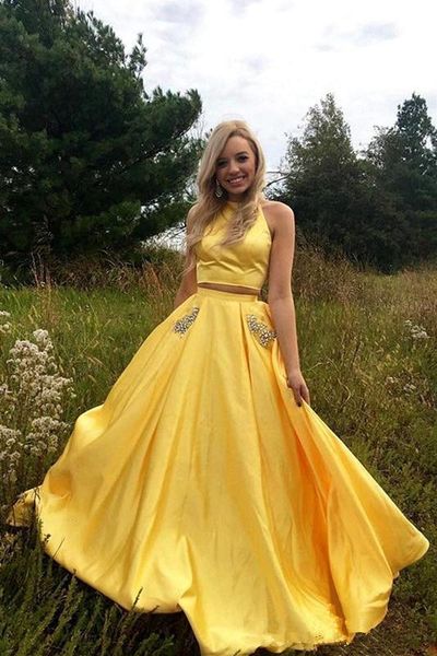 two pieces yellow prom dresses with pockets beaded 2019 new fashionable custom pleats backless a-line satin formal evening party gowns p070, Black
two pieces yellow prom dresses with pockets beaded 2019 new fashionable custom pleats backless a-line satin formal evening party gowns p070, Black