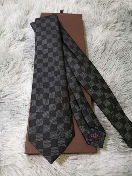 

Высококачественный шелковый галстук в клетку, мужской повседневный 8 см, винтажный галстук в клетку, модный классический галстук, фирменная подарочная коробка 3 стиля