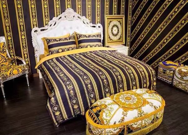 2019 new european long-staple cotton style luxury 100 cotton brand v gold bedding set king size duvet cover bed skirt pillowcases
2019 new european long-staple cotton style luxury 100 cotton brand v gold bedding set king size duvet cover bed skirt pillowcases