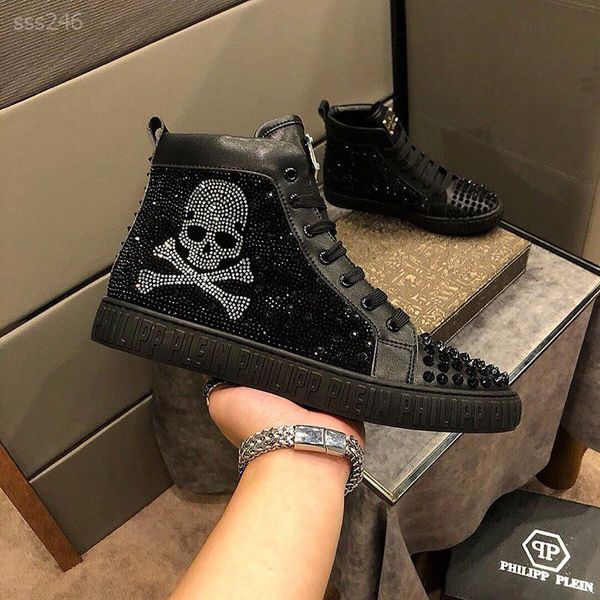 new 2020 leisure sneakers classic shoe low cut suede spike shoes for men and women luxury shoes party crystal handsome sneakers, Black
new 2020 leisure sneakers classic shoe low cut suede spike shoes for men and women luxury shoes party crystal handsome sneakers, Black