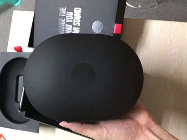 fashion brand w1 chip headphones icloud automatic connected earphones wireless headsets noise cancelling sport headphones pop up windows wit
fashion brand w1 chip headphones icloud automatic connected earphones wireless headsets noise cancelling sport headphones pop up windows wit
