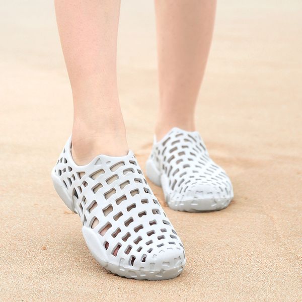 men outdoor sandals comfortable holes garden beach shoes summer hollow flats waterproof sandal women flip flops slipper 8033
men outdoor sandals comfortable holes garden beach shoes summer hollow flats waterproof sandal women flip flops slipper 8033