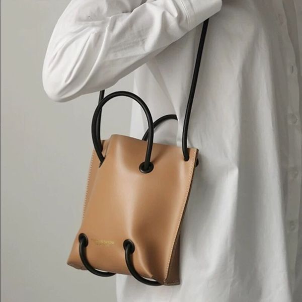 women leather bucket bag shoulder bags european and american fashion handbags girls crossbody bags
women leather bucket bag shoulder bags european and american fashion handbags girls crossbody bags