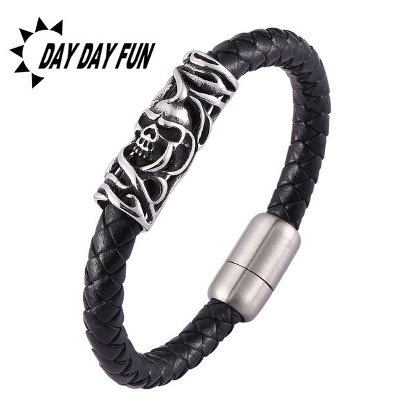 punk black braided leather bracelet men jewelry stainless steel skull accessories bangles male woven wrist band gifts e0470, Golden;silver
punk black braided leather bracelet men jewelry stainless steel skull accessories bangles male woven wrist band gifts e0470, Golden;silver