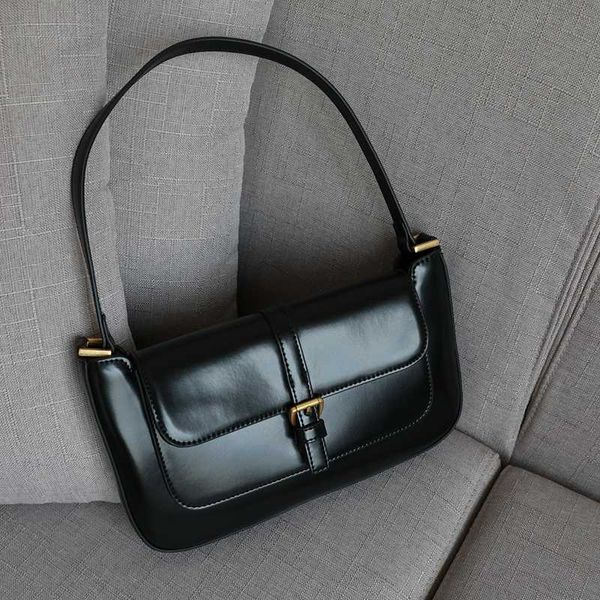 vintage leather underarm bag small flap ladies baguette bag handbag smoothe leather crocodile pattern shoulder square
vintage leather underarm bag small flap ladies baguette bag handbag smoothe leather crocodile pattern shoulder square