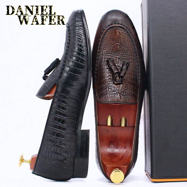 luxury men loafers shoes black coffee crocodile prints slip on tassels loafers casual man shoes formal dress leather men
luxury men loafers shoes black coffee crocodile prints slip on tassels loafers casual man shoes formal dress leather men