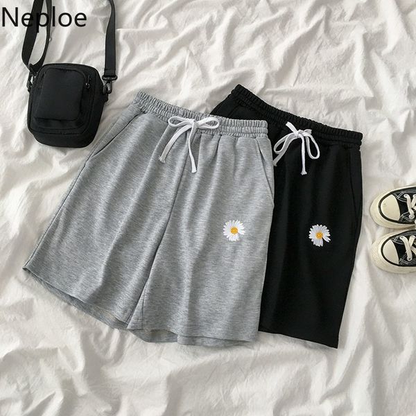 neploe 2020 flower embroidery shorts women fashion ins lace up stretch waist ladies bottoms loose casual wide leg shorts 1c832, White;black
neploe 2020 flower embroidery shorts women fashion ins lace up stretch waist ladies bottoms loose casual wide leg shorts 1c832, White;black