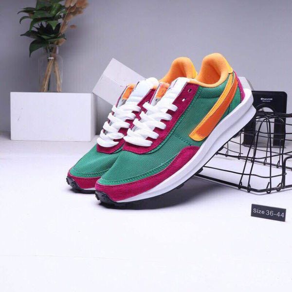 sacai ldv waffle daybreak running shoes men women sneakers green gusto varsity blue black trainers fashion sports shoe with box
sacai ldv waffle daybreak running shoes men women sneakers green gusto varsity blue black trainers fashion sports shoe with box
