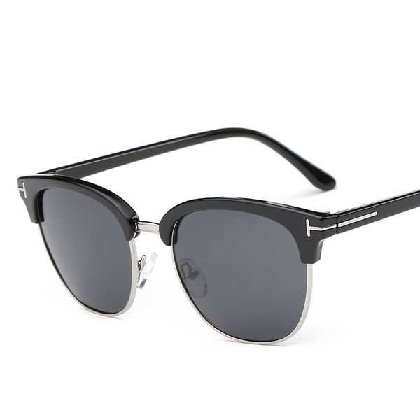 the new men's sunglasses polarized sunglasses classic driving a small 8672 square glasses, prescription, White;black
the new men's sunglasses polarized sunglasses classic driving a small 8672 square glasses, prescription, White;black