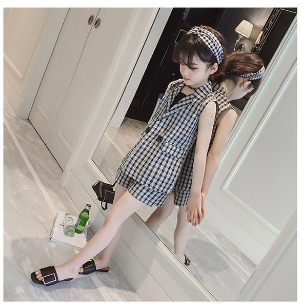 summer new korean girls solid color striped plaid suit in the big children's tide suit vest shorts three-piece, Blue;gray
summer new korean girls solid color striped plaid suit in the big children's tide suit vest shorts three-piece, Blue;gray