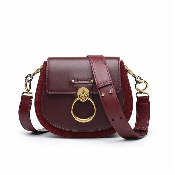 lovely2019 ring season piggy saddle package small square package single shoulder messenger portable genuine leather bag
lovely2019 ring season piggy saddle package small square package single shoulder messenger portable genuine leather bag