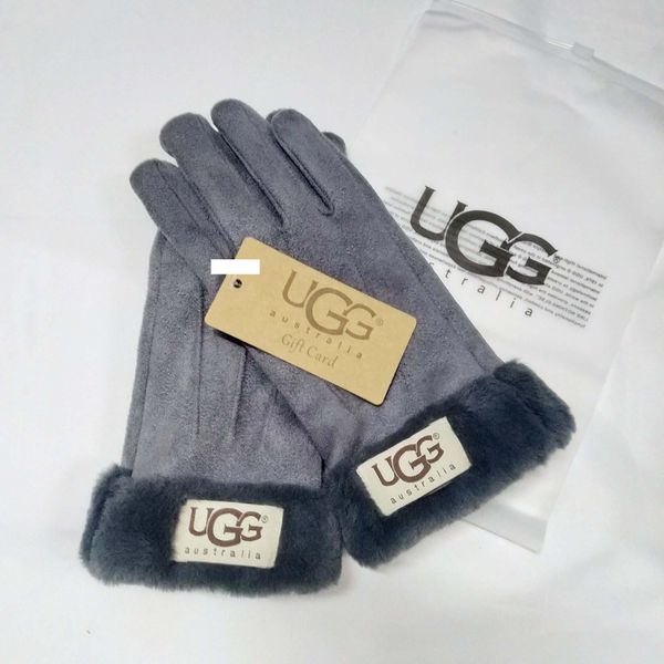 luxury fashion women' brand gloves for winter and autumn cashmere mittens gloves with lovely fur ball outdoor womens winter gloves, Blue;gray
luxury fashion women' brand gloves for winter and autumn cashmere mittens gloves with lovely fur ball outdoor womens winter gloves, Blue;gray