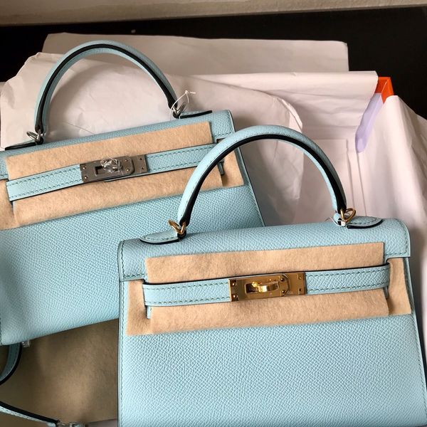 wholesale handmade original epsom skin with wax line thread light blue mini keily bag 19cm,with gold and silver hardware ,fast delivery
wholesale handmade original epsom skin with wax line thread light blue mini keily bag 19cm,with gold and silver hardware ,fast delivery