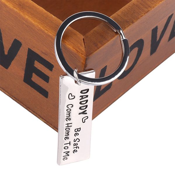 1 pc creative alloy men letter tag keychain keyring key holder pendant dad gifts fashion new, Silver
1 pc creative alloy men letter tag keychain keyring key holder pendant dad gifts fashion new, Silver