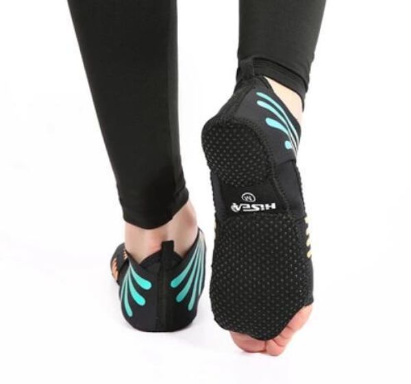 aerial yoga socks fashion skid prevention professional fitness five fingers exposed yoga shoes, Black;yellow
aerial yoga socks fashion skid prevention professional fitness five fingers exposed yoga shoes, Black;yellow