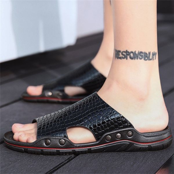 men's outdoor leisure beach slippers breathable round head non-slip slippers shoes mans footwear terlik kapcie slides 40jy18, Black
men's outdoor leisure beach slippers breathable round head non-slip slippers shoes mans footwear terlik kapcie slides 40jy18, Black