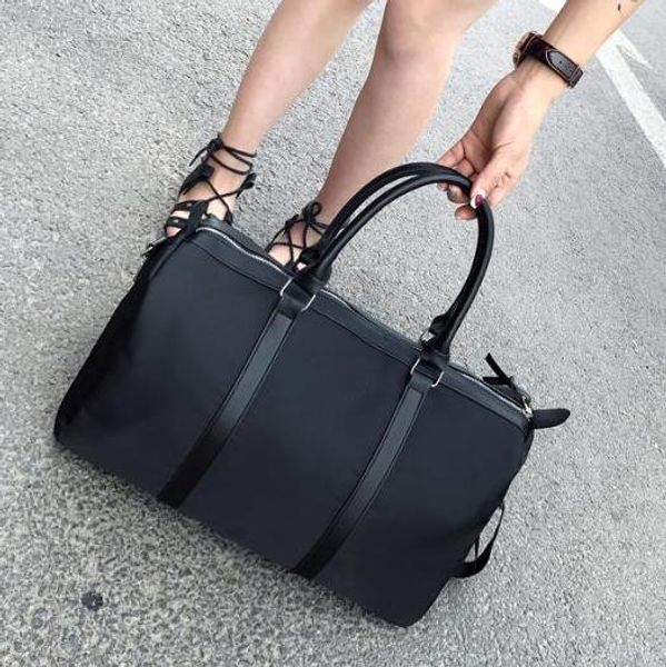2020 designer man large capacity travel bag fashion traveling bags luxury women luggage bag totes bags cow
2020 designer man large capacity travel bag fashion traveling bags luxury women luggage bag totes bags cow