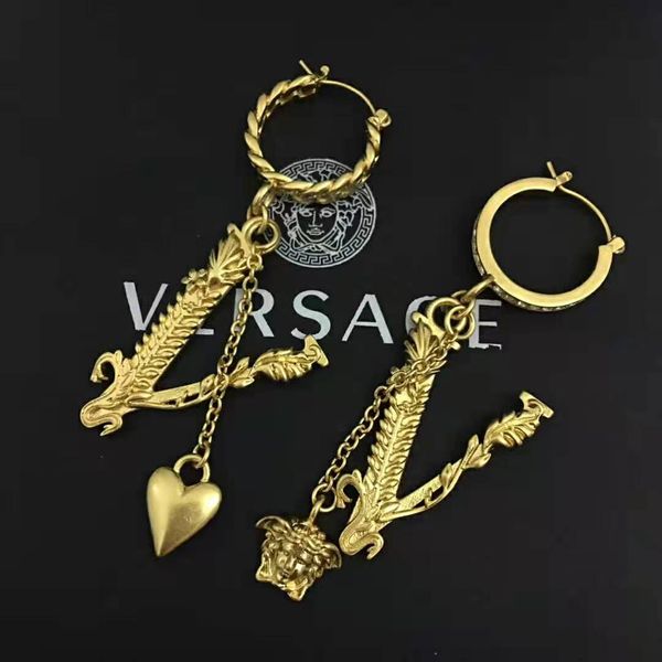 высокое качество роскоши дизайнер ювелирных изделий 18k позолоченный кулон серьги / броши для женщин моды бренд ювелирных изделий подарок св, Silver
высокое качество роскоши дизайнер ювелирных изделий 18k позолоченный кулон серьги / броши для женщин моды бренд ювелирных изделий подарок св, Silver