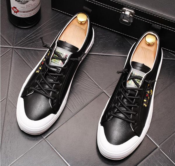 fashion men high british style embroidery causal luxury shoes red black bottom rubber for male
fashion men high british style embroidery causal luxury shoes red black bottom rubber for male
