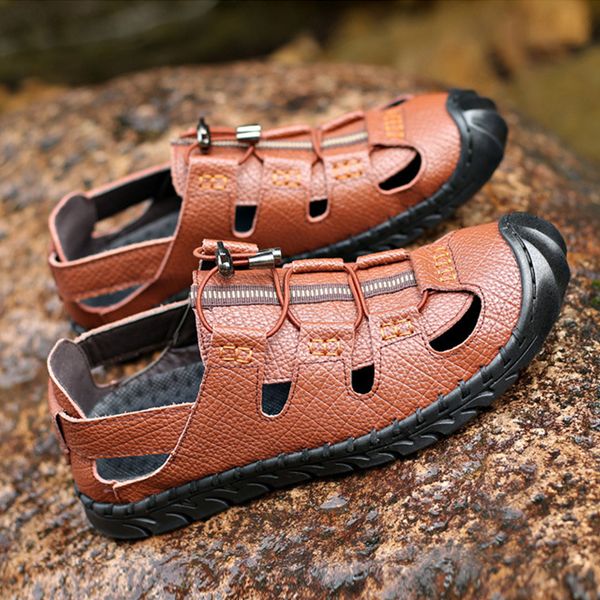 2020 genuine leather shoes men beach sandals non-slip men summer shoes flat cow leather casual summer footwear a2313, Black
2020 genuine leather shoes men beach sandals non-slip men summer shoes flat cow leather casual summer footwear a2313, Black