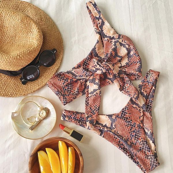 2019 split female leopard print bra swimsuit bikini swimsuit single shoulder snake print bikini, White;black
2019 split female leopard print bra swimsuit bikini swimsuit single shoulder snake print bikini, White;black