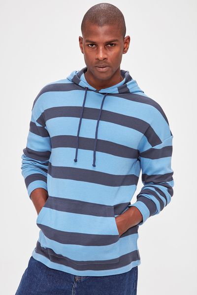 trendyol men 's long-sleeved hooded kangaroo pocket stripe sweatshirt tmnaw20sw0375, Black
trendyol men 's long-sleeved hooded kangaroo pocket stripe sweatshirt tmnaw20sw0375, Black