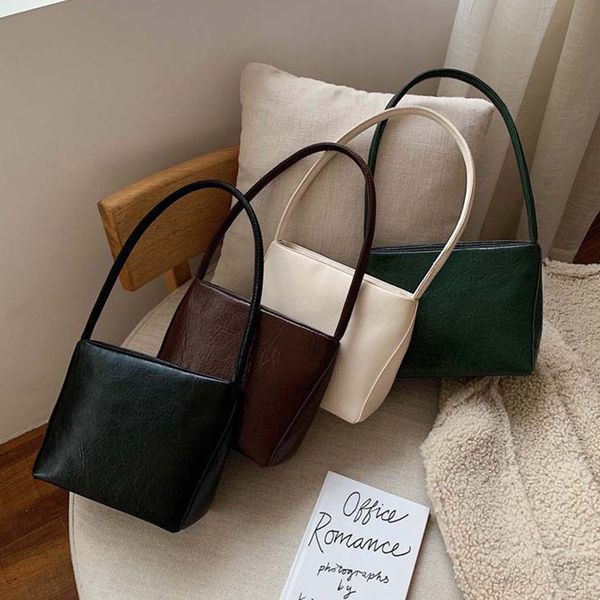 simple pleated shoulder bags for women vintage solid color ladies commuter bags design pu leather handbag flap
simple pleated shoulder bags for women vintage solid color ladies commuter bags design pu leather handbag flap