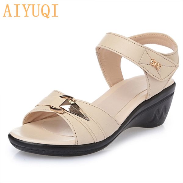 genuine leather female sandals 2020 new middle-aged slope with fish mouth casual plus size 35-43 summer mother shoes female, Black
genuine leather female sandals 2020 new middle-aged slope with fish mouth casual plus size 35-43 summer mother shoes female, Black
