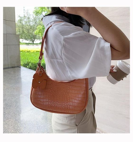 2020 new women's shoulder bag korean version of the ladies simple clutch bag fashion french armpit ladies shoulder
2020 new women's shoulder bag korean version of the ladies simple clutch bag fashion french armpit ladies shoulder