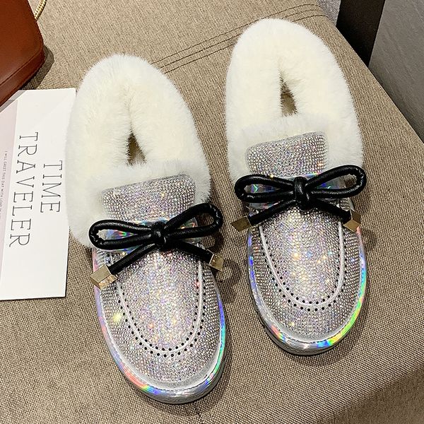 2019 new luxury glitter crystal snow boots with warm plush fur bow slip on flat comfort black silver bling winter boots fashion
2019 new luxury glitter crystal snow boots with warm plush fur bow slip on flat comfort black silver bling winter boots fashion