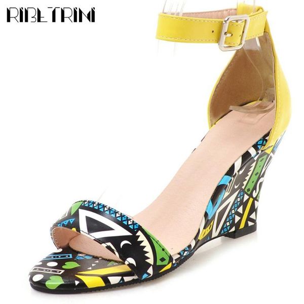 ribetrini ins fashion lady high heels wedge shoes woman mosaic color sandals women 2020 summer party casaul buckle sandals, Black
ribetrini ins fashion lady high heels wedge shoes woman mosaic color sandals women 2020 summer party casaul buckle sandals, Black