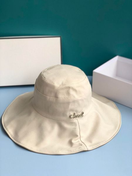 princess style wild sun visor designer scarf bucket hat hats baseball cap cap women luxury designer scarves silk designer head scarf new, Black
princess style wild sun visor designer scarf bucket hat hats baseball cap cap women luxury designer scarves silk designer head scarf new, Black