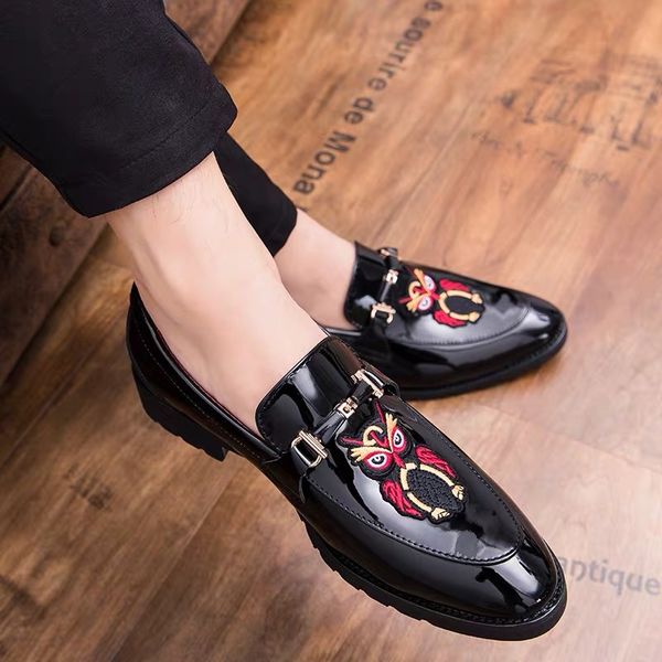 korean version of the british hair stylist leather shoes raised night barber bean shoes casual lazy men's shoes, Black
korean version of the british hair stylist leather shoes raised night barber bean shoes casual lazy men's shoes, Black